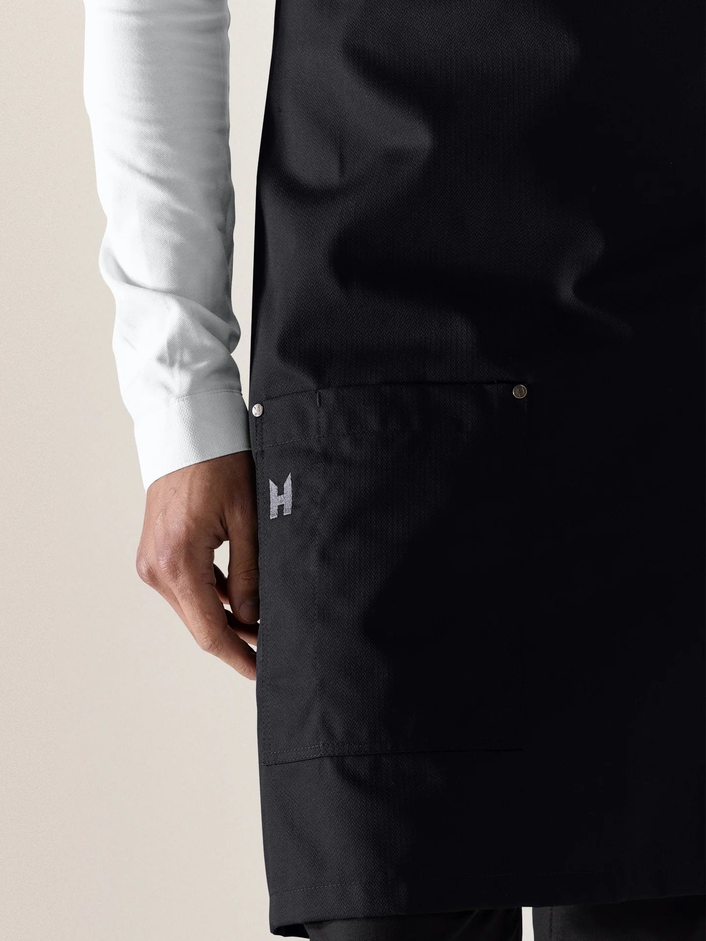 Bib Apron Davos Black - Le Nouveau Chef - ChefsCotton - With logo and name embroidery personalisation options