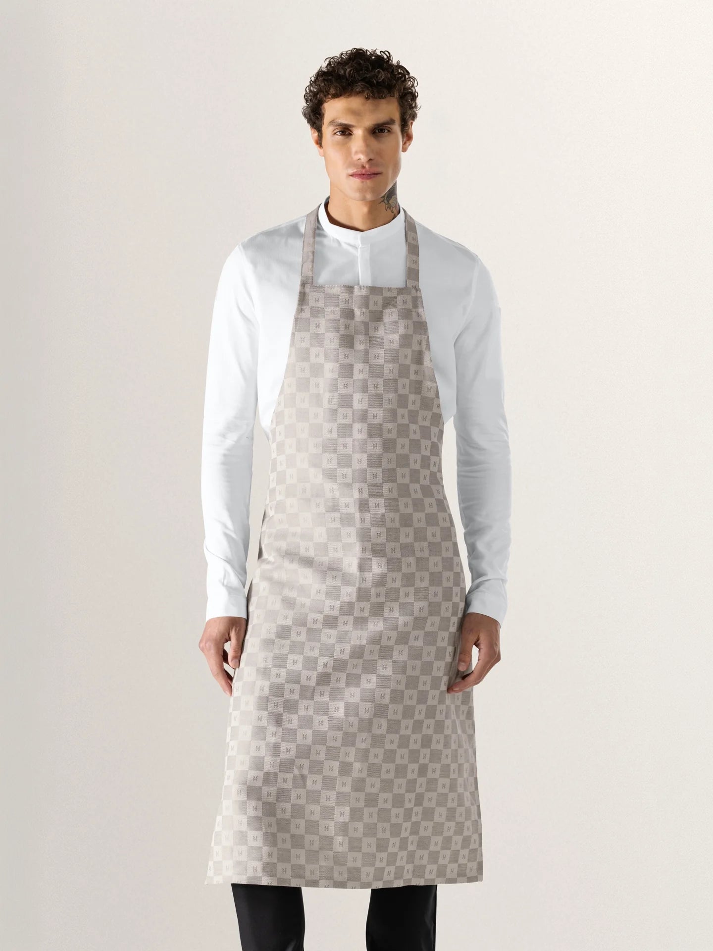Bib Apron Denver Warm Grey - Le Nouveau Chef - ChefsCotton - With logo and name embroidery