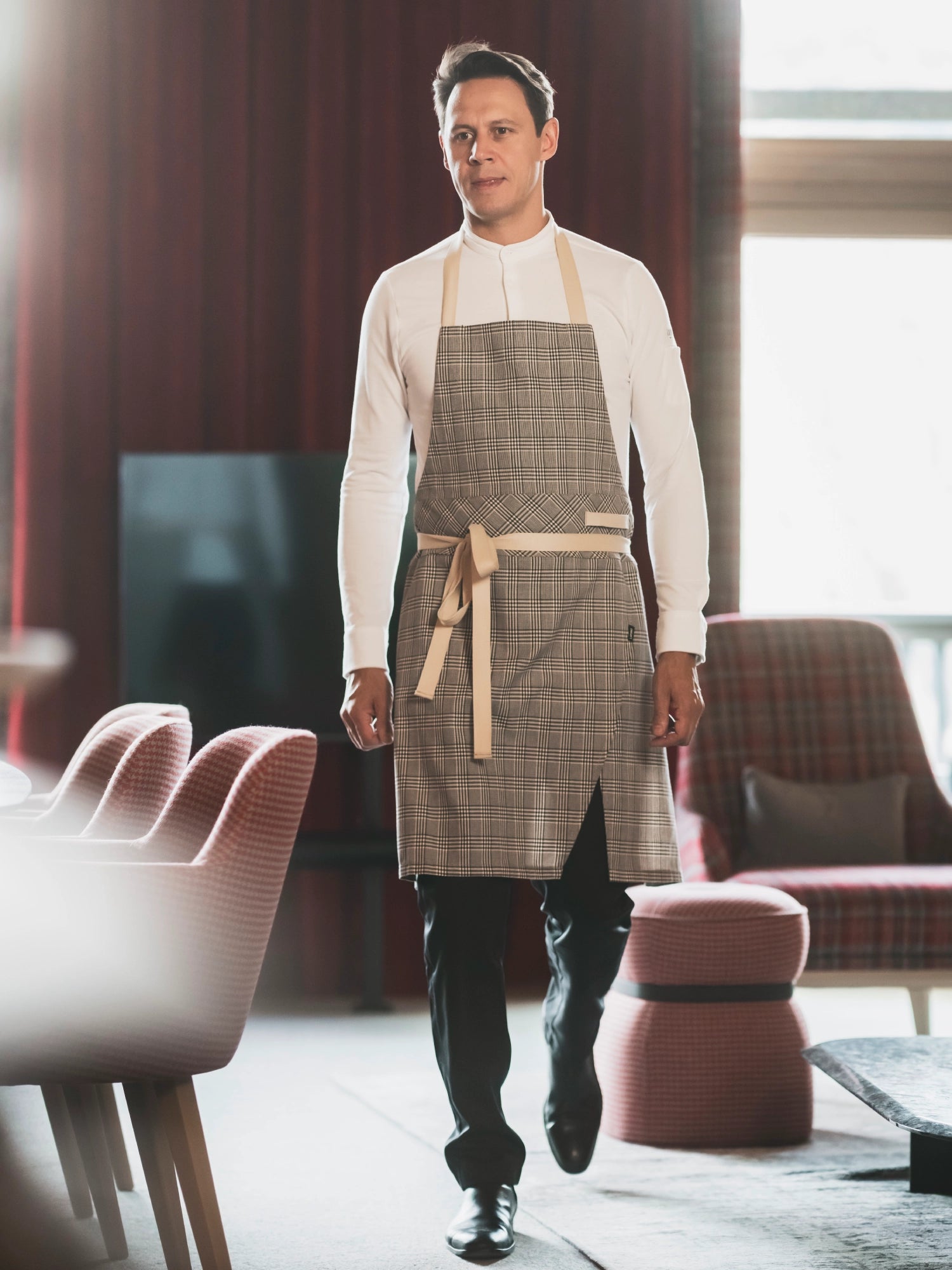 Bib Apron Ogonori Black Beige by La Font - ChefsCotton
